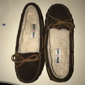 Minnetonka Slippers